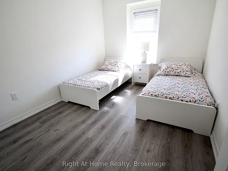 119 Stork St — Photo 26