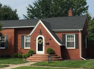 715 S Morse St, Roodhouse, IL 62082