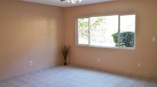 1st image of 445 Rose Ave