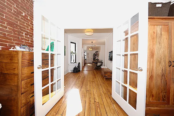 Rented by Corcoran | media 11