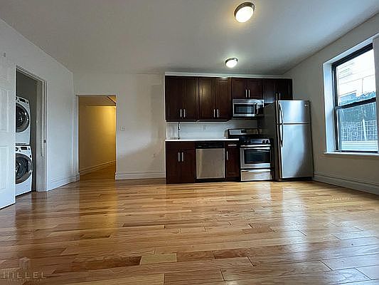 4th image of 21-80 38th St #3