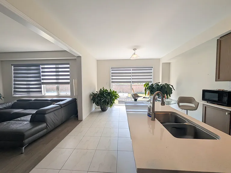 150 Explorer Way — Photo 3