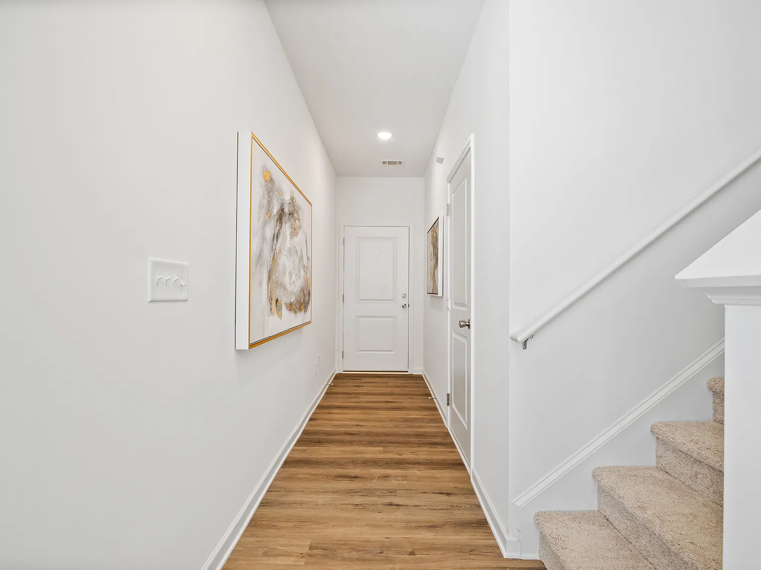 3 bed, 1745 sqft, $2,300 — Photo 2