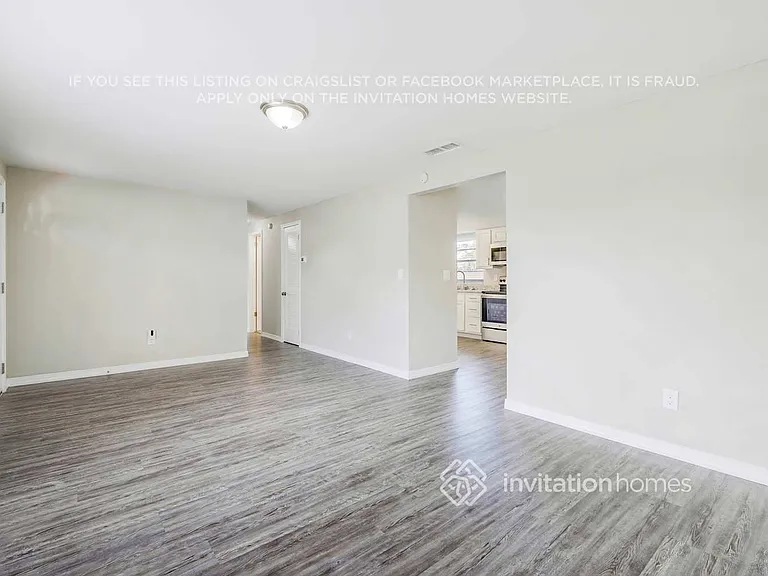 8127 Kenwood Dr N — Photo 4