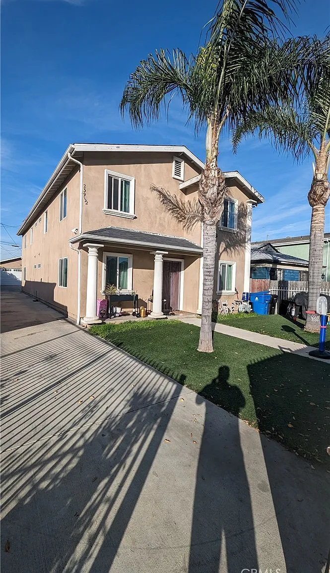 4 bed, 1566 sqft, $3,700 — Photo 1