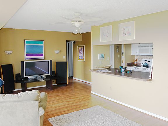 4th image of 3558 Shore Dr APT 405