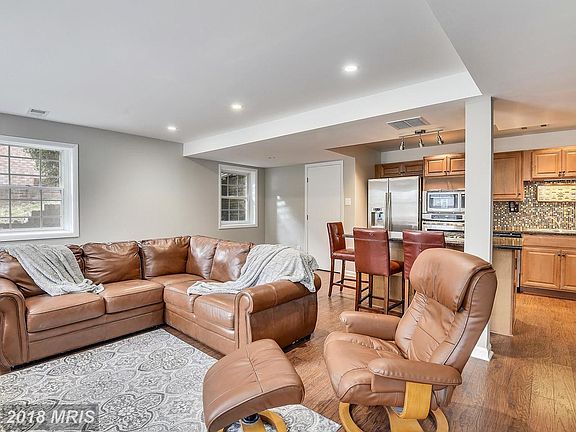 5th image of 6420 Cygnet Dr