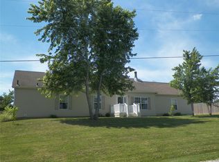 16 Seminary Rd, Perryville, MO 63775