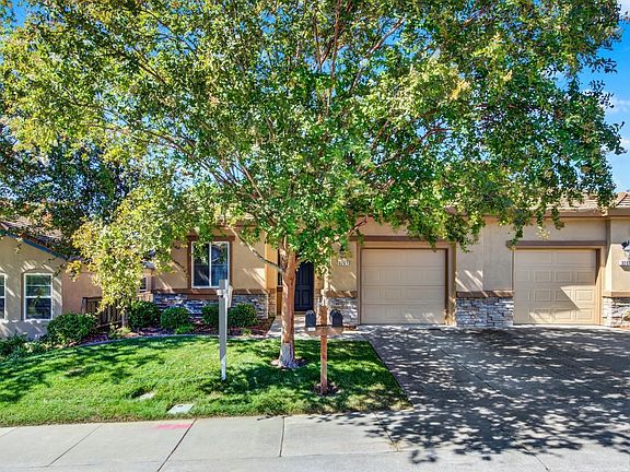 3rd image of 3267 Inwood Place