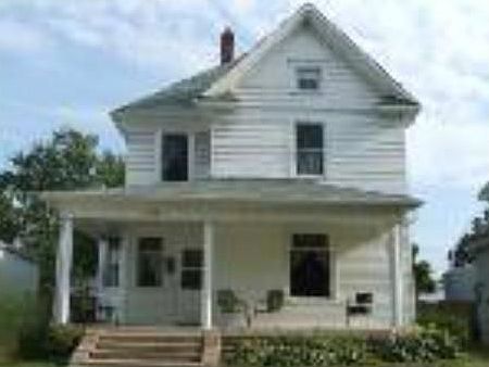 1st image of 319 W 10th St