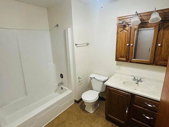 3rd image of 36265 Geiger Rd