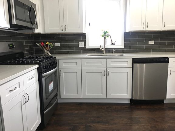 4th image of 16718 Paxton Ave APT 3N