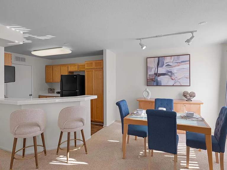 River Ranch Townhomes & Apartments — Photo 82