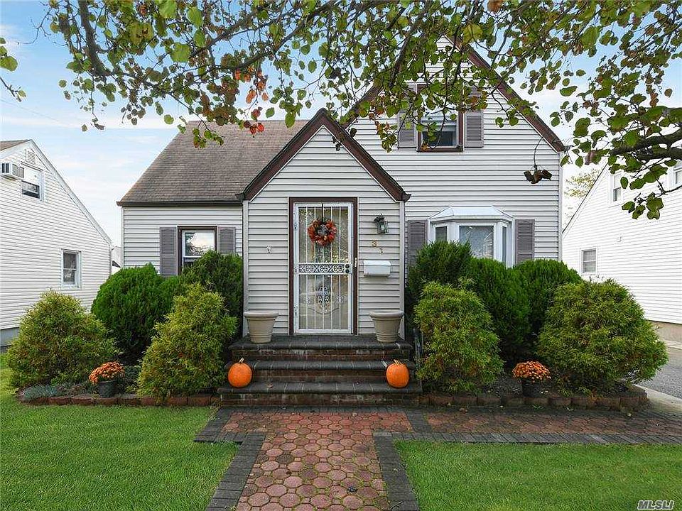 1st image of 31 Irwin St