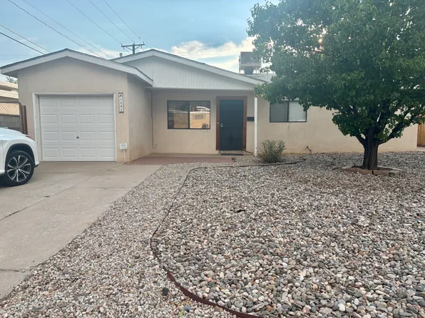 1501 Tomasita St NE, Albuquerque, NM 87112