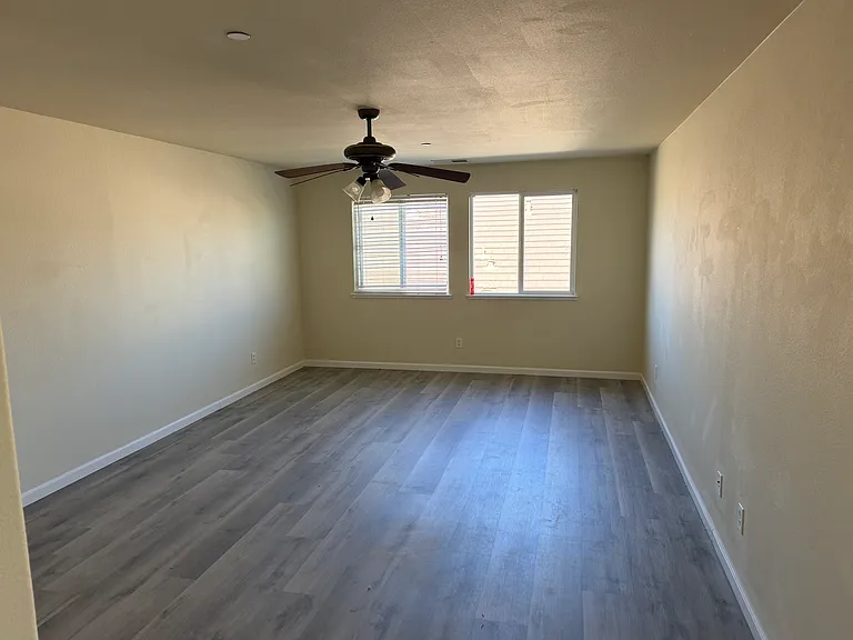 1456 Eaglesfield Ln — Photo 20