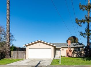 7714 Santa Barbara Dr, Rohnert Park, CA 94928