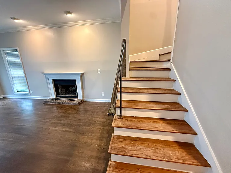 932B Russell St — Photo 19