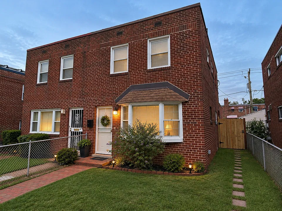 101 Anacostia Ave NE
