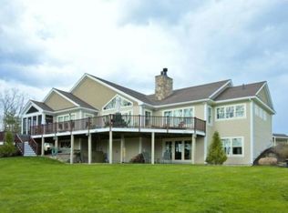 14 Hickory Ln, York, ME 03909