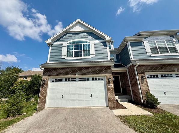 621 Bourbon Ct