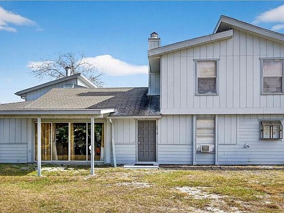 3rd image of 2519 Fern Palm Dr