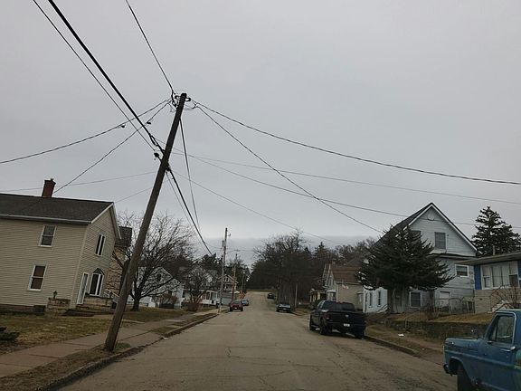 4th image of 2515 Stafford St