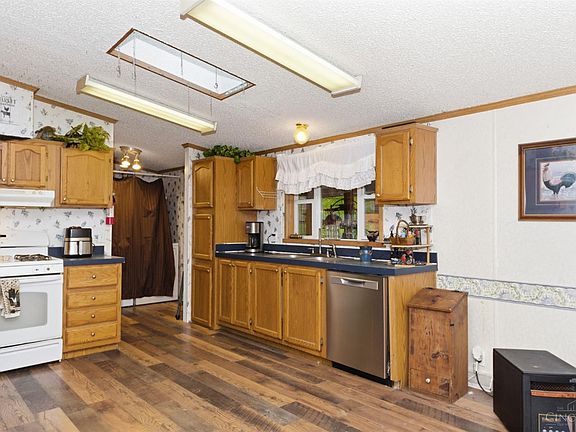 4th image of 5226 Lindsey Rd