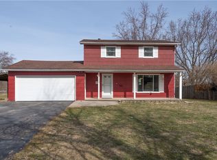 111 Hidden Creek Ln, Hamlin, NY 14464