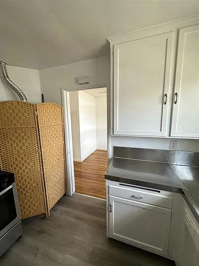 Silverlake Garden Apartments — Photo 44