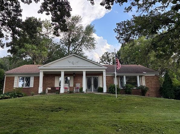 15 Timberlane Dr