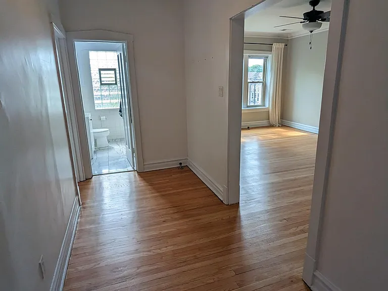 3024 W Addison St #3 — Photo 10