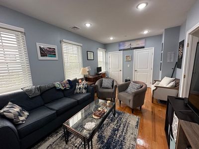 6 Shelby St FLOOR 3, Boston, MA, 02128