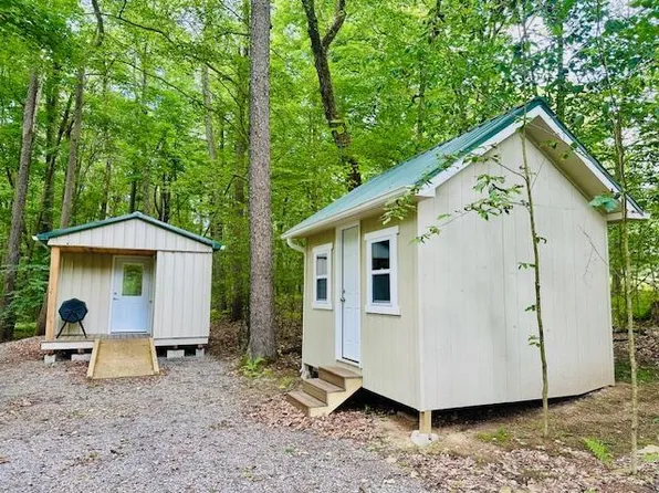 400 Cougar Ln, Leeper, PA 16233