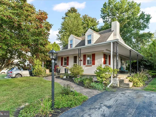 1504 Stirling St, Coatesville, PA 19320