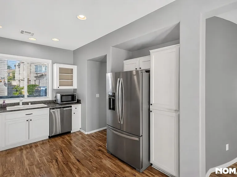 8528 Myrsine Ct — Photo 9