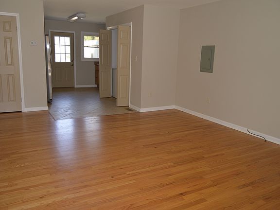 2nd image of 138 Lowell St