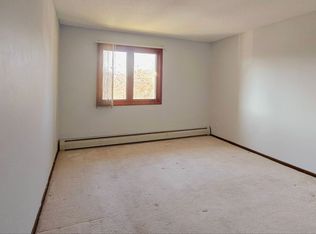 4350 Trenton Ln N APT 321, Plymouth, MN 55442