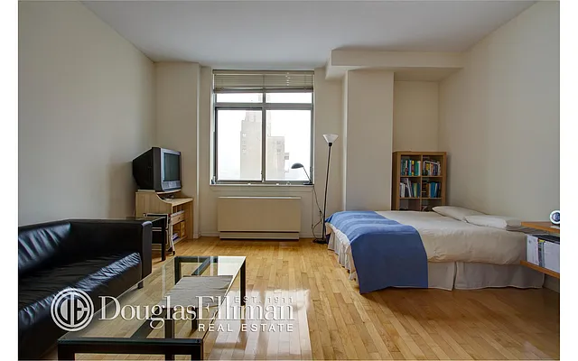 Sold by Douglas Elliman | media 16