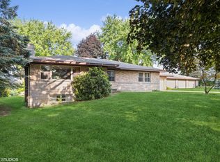 1928 Hillandale Rd, Benton Harbor, MI 49022