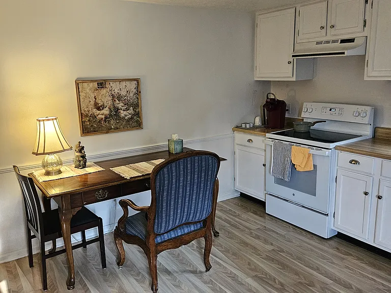 212A McArthur Dr — Photo 10