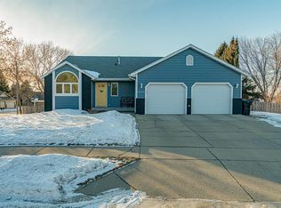 3000 Greenwood Dr, Bismarck, ND 58503