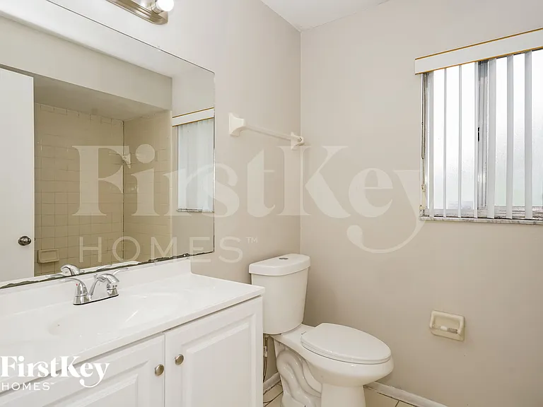 1389 Trollman Ave — Photo 14
