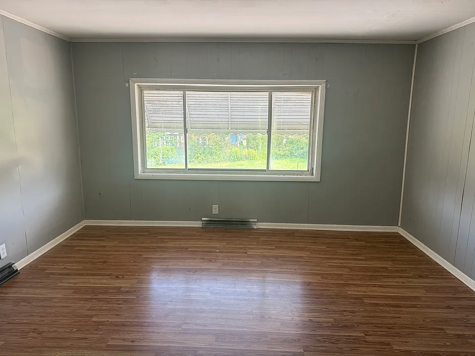 631 S Oakland Ave #203