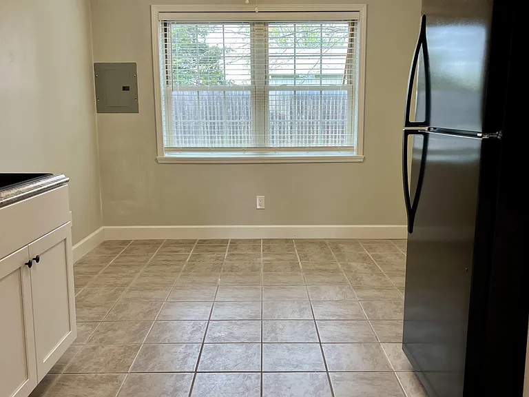 1815 E Lindsey St #1 — Photo 5
