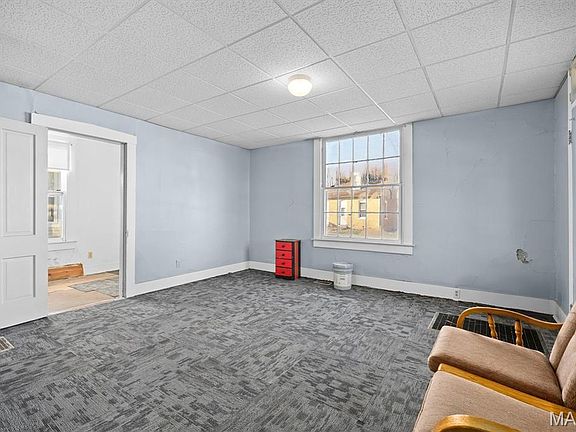 4th image of 722 Bristow St