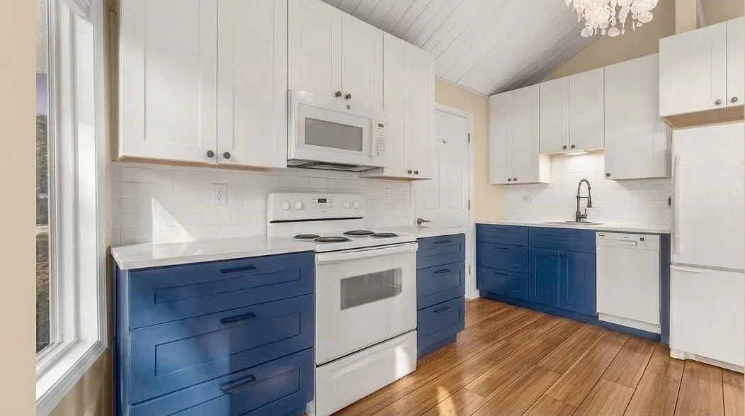 3 bed, 1392 sqft, $2,950 — Photo 3