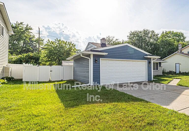 676 Sheffield Rd — Photo 25