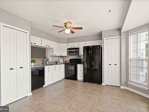 5th image of 105 Hampshire Sq SW