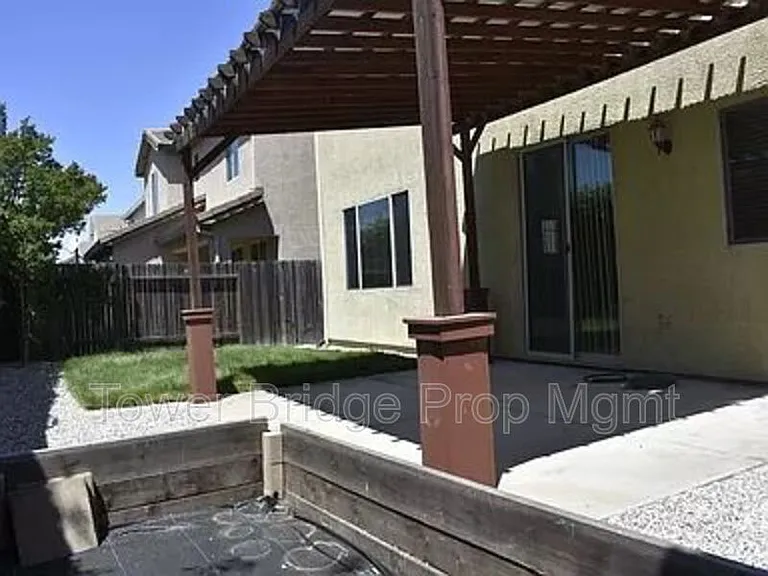 3621 Trentino St — Photo 7